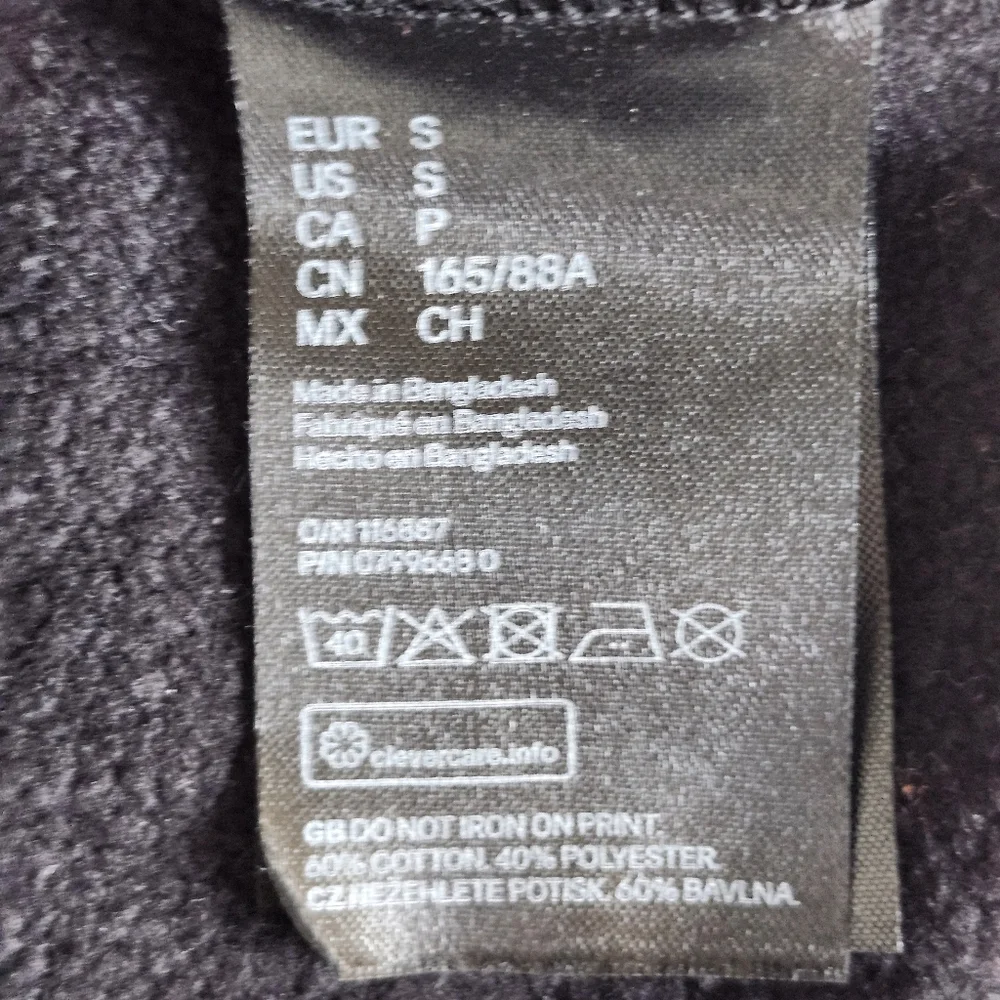 H&M Divided  Cropped Sweatshirt  Size S - Picture 3 of 8